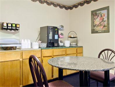 America'S Best Value Inn Statesville Restaurant foto
